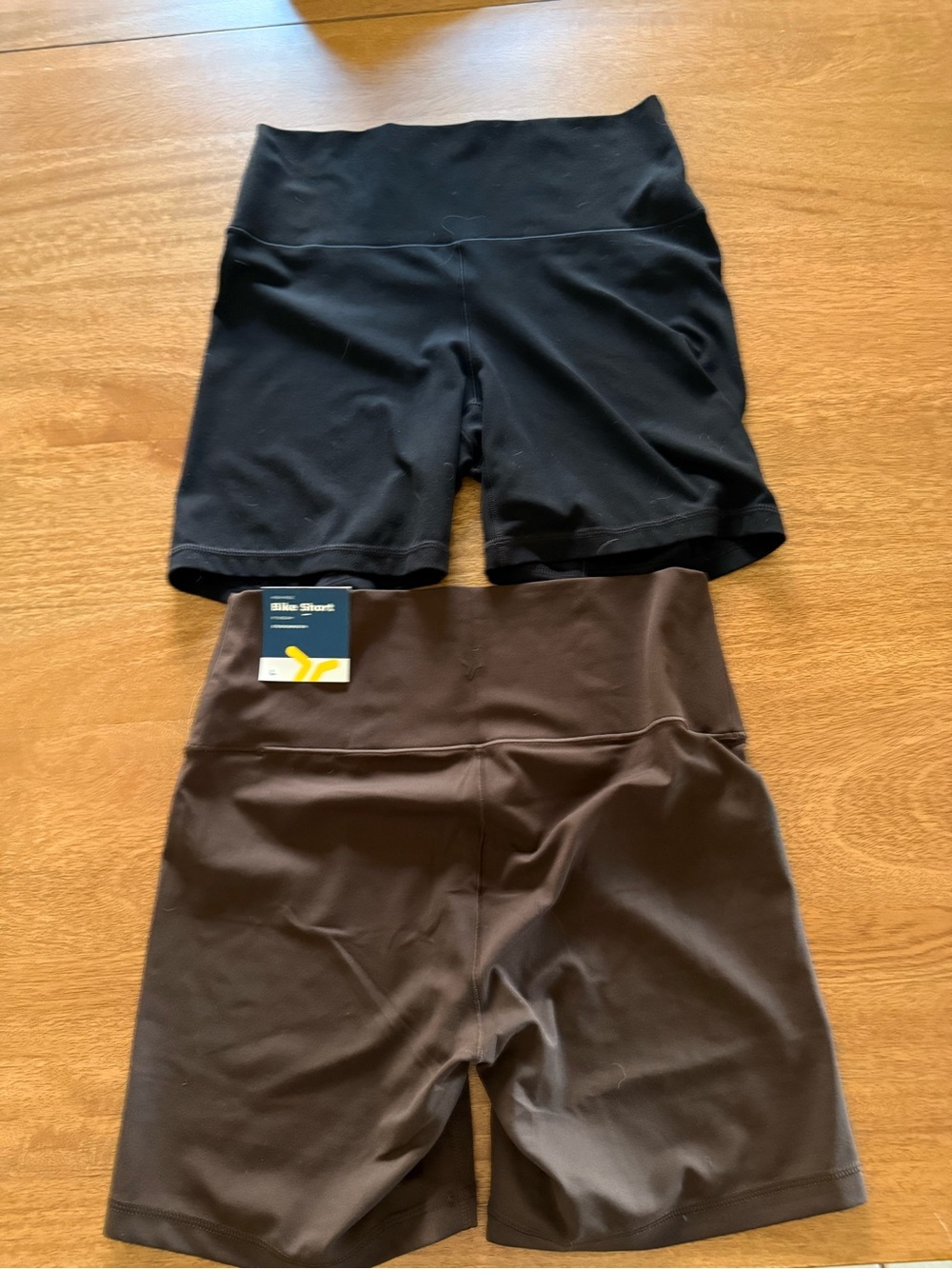 Old Navy High-Rise Bike Shorts in Brown and Black